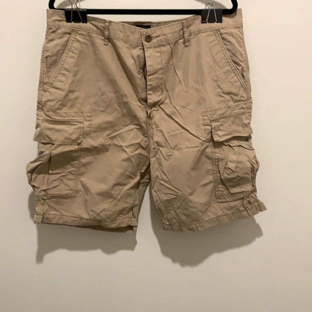 Men’s Levi’s Khaki Cargo Shorts